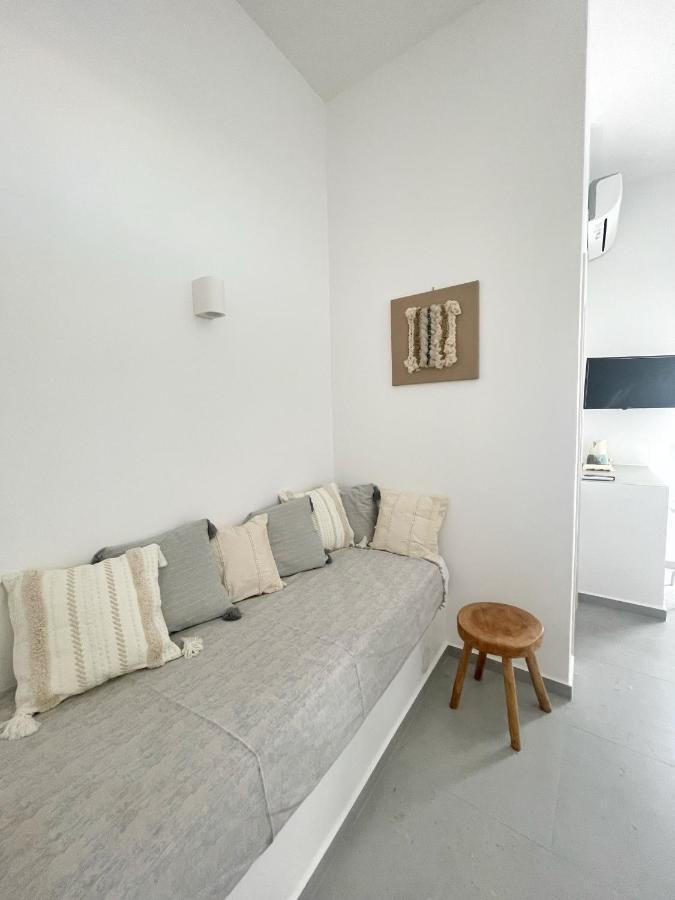 Kirki Rooms By The Sea Parikia  Exterior photo